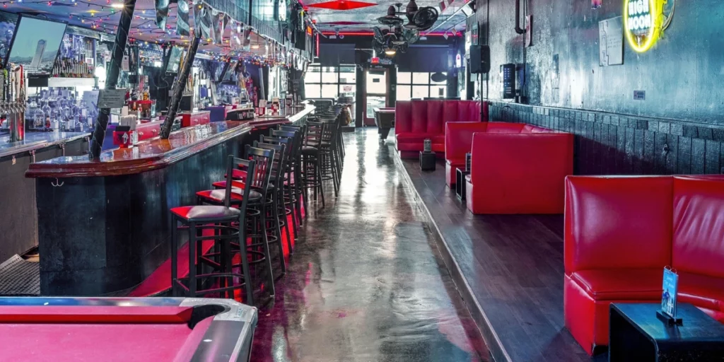 Star Bar in San Diego, California